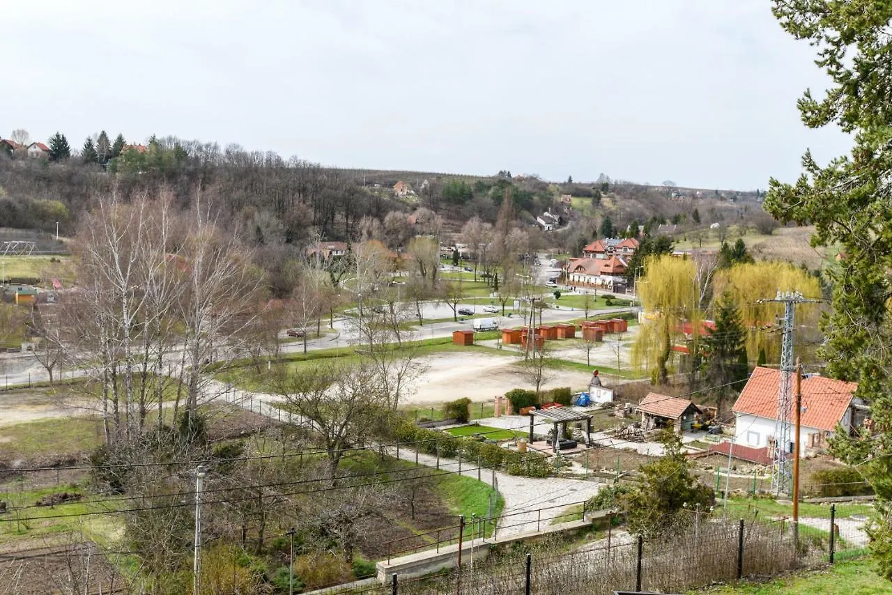 Rózsa Völgy Apartman Eger Apartamento