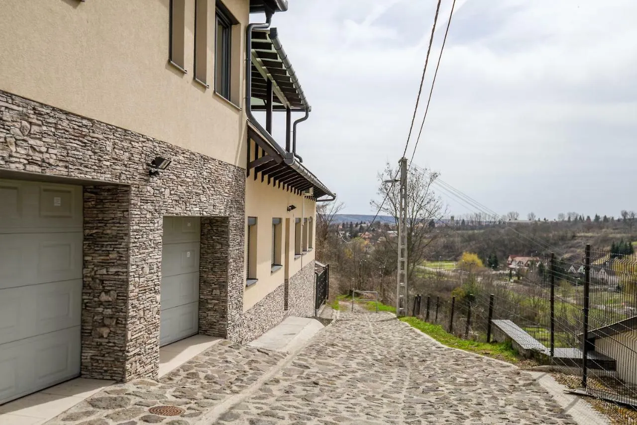 Rózsa Völgy Apartman Eger