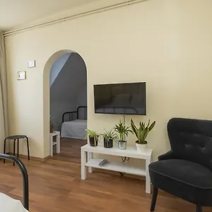 Apartament Hosoek, Eger